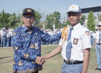 Resimen Taruna SMA Negeri 2 Ngawi Taruna Indonesia Resmi Dilantik