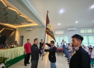 Serah Terima Ketua OSIS dan MPS SMA Negeri 2 Ngawi Masa Bakti 2022/2023