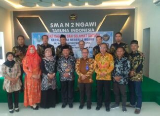 Serah Terima Jabatan Kepala Sekolah Lama ke Kepala Sekolah Baru SMA Negeri 2 Ngawi 2022