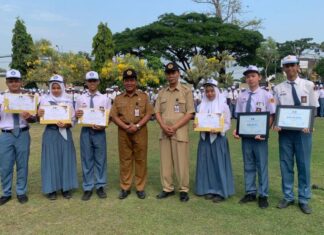 Tim Intelektual Galakkan Gerakan Literasi Sekolah Setiap Pagi