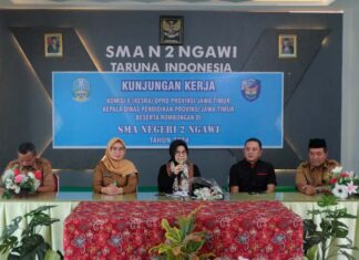 Kunjungan Kerja Komisi E (Kesra) DPRD Jawa Timur Beserta Rombongan di SMA Negeri 2 Ngawi
