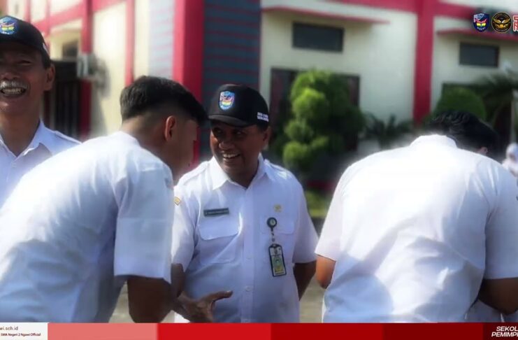 Video : Pelepasan Siswa Kelas XII SMA Negeri 2 Ngawi Angkatan 60